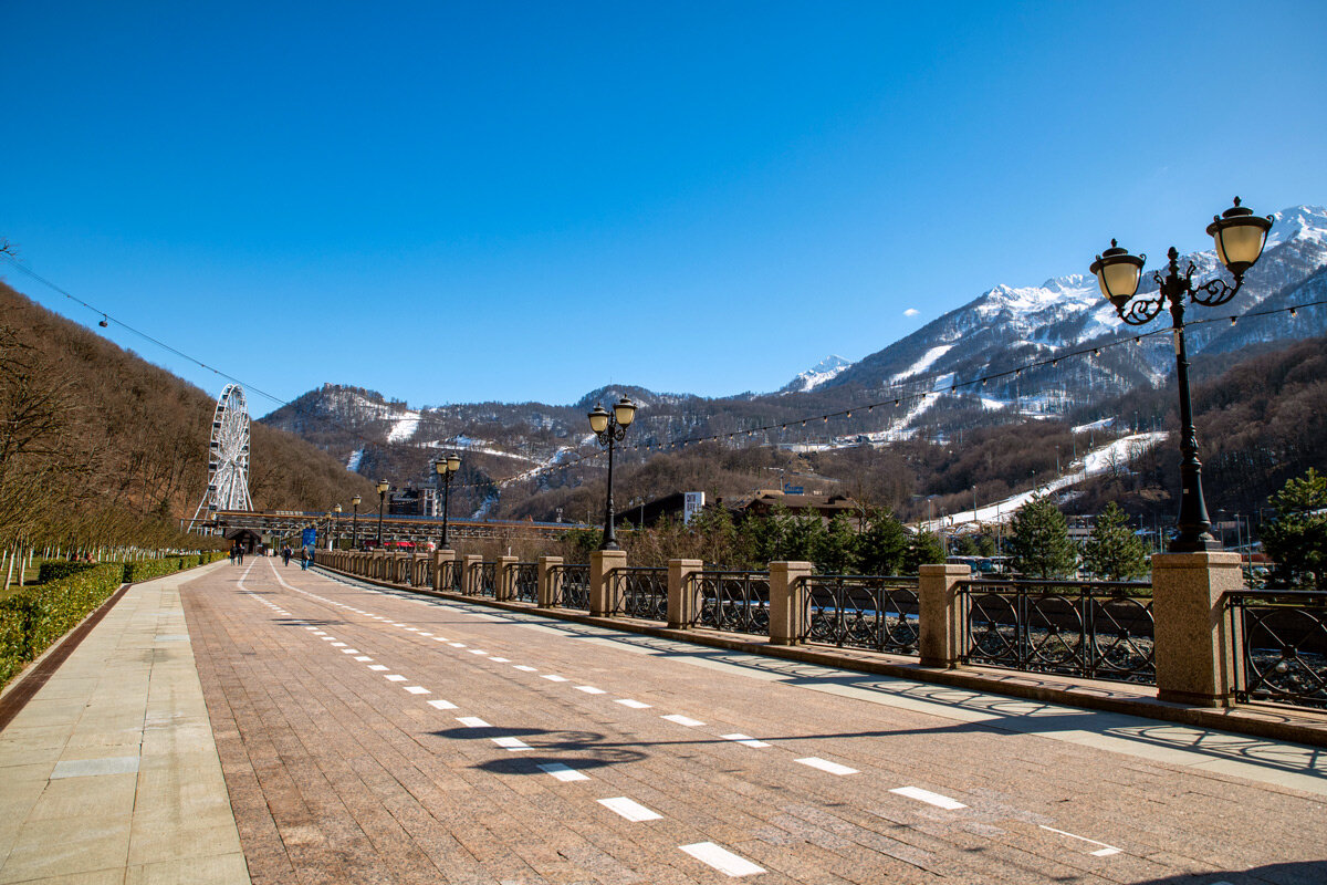 Набережная реки Мзымта, Красная Поляна. - Дина Евсеева