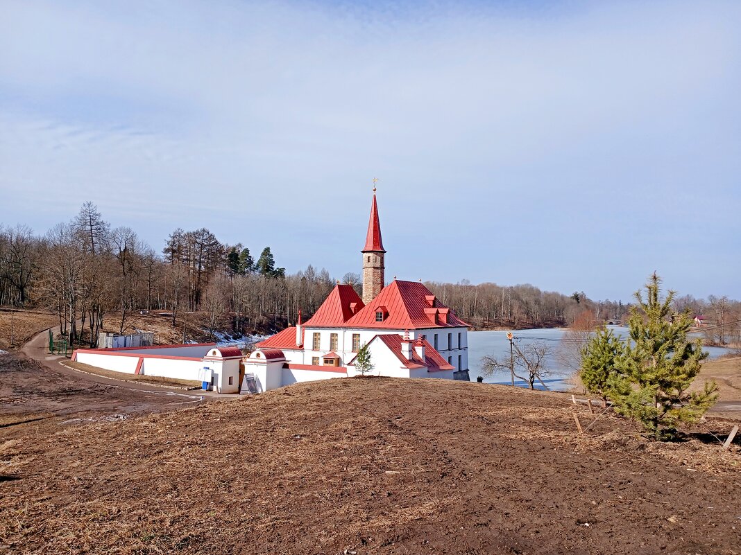 Приорат с другой стороны. - Лия ☼ Приорат с другой стороны. - Лия ☼