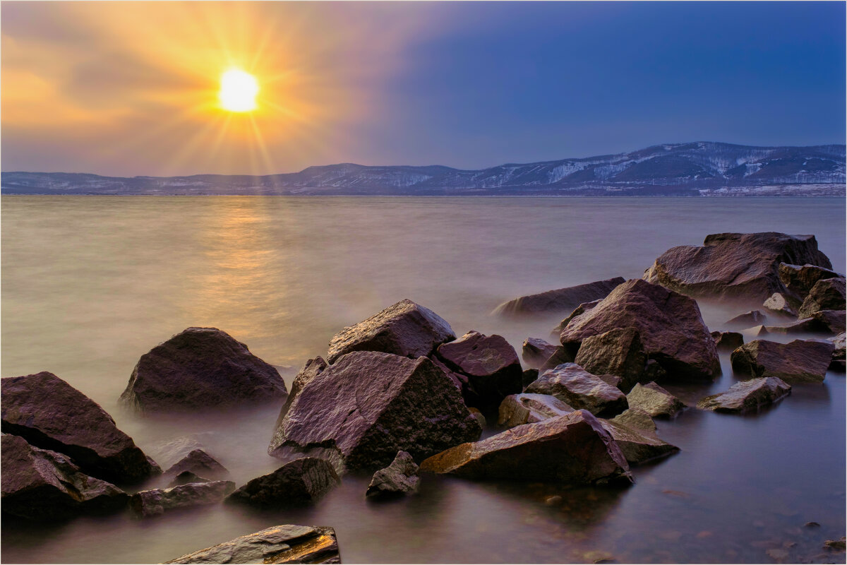 Вечерний диалог солнца и воды.. - Алексей Мезенцев