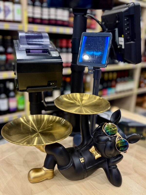 Местный кассир) - Любовь 