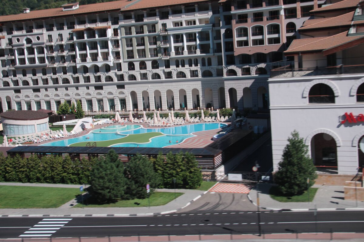 Пятизвездочный отель премиум-класса «Сочи Марриотт Красная Поляна». - Serega SchütZ