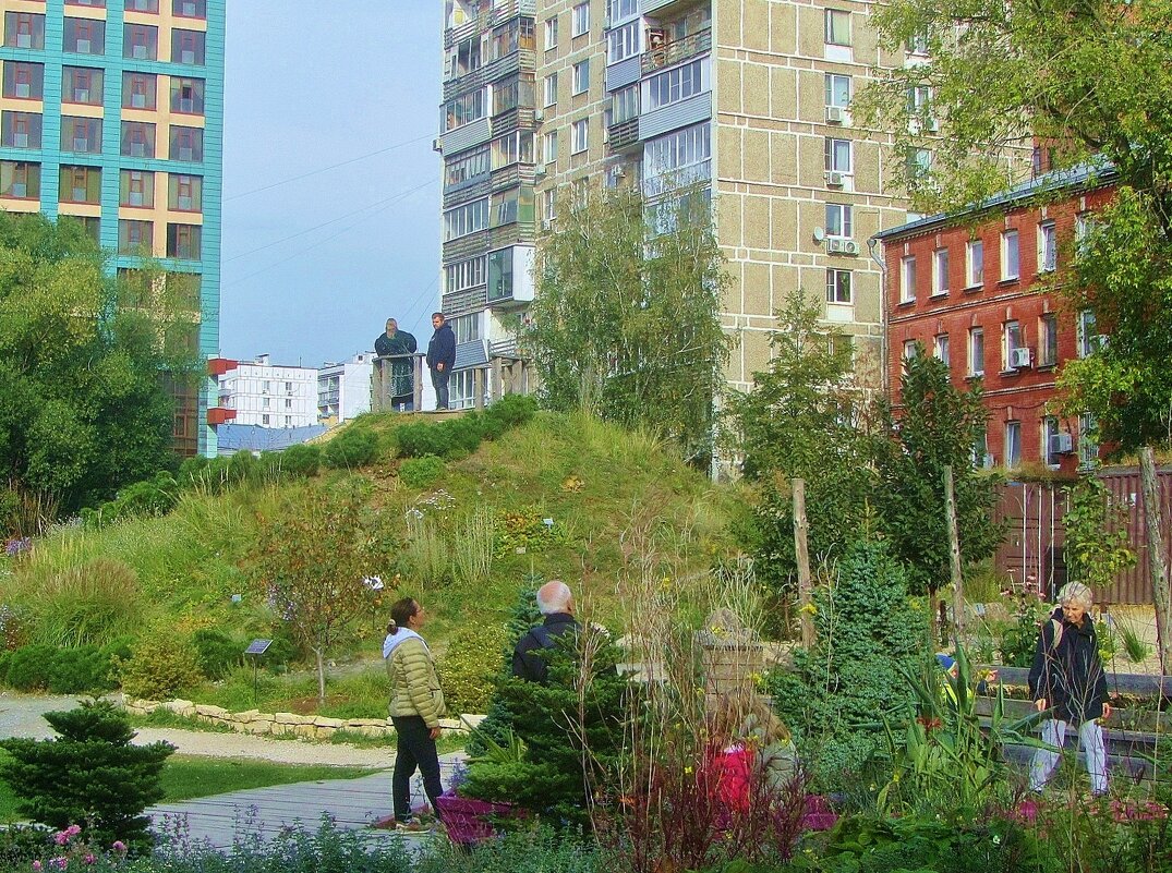 ..альпийская горка в аптекарском огороде.. - galalog galalog