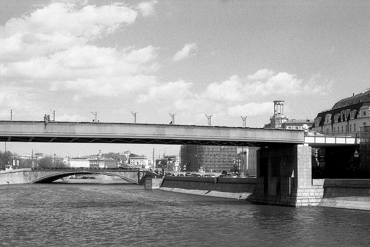 Патриарший мост - Игорь Белоногов