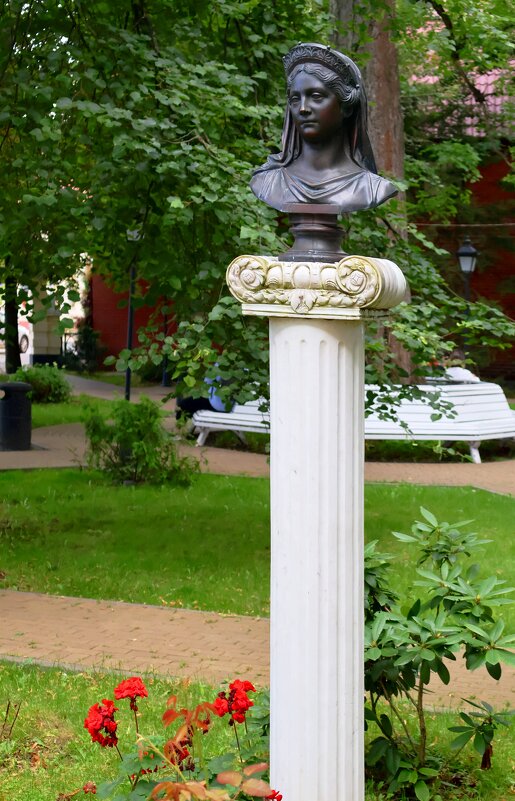 Королева Луиза - Сергей Карачин