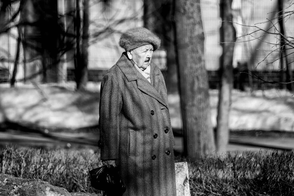 Пожилая женщина - Александр Синдерёв