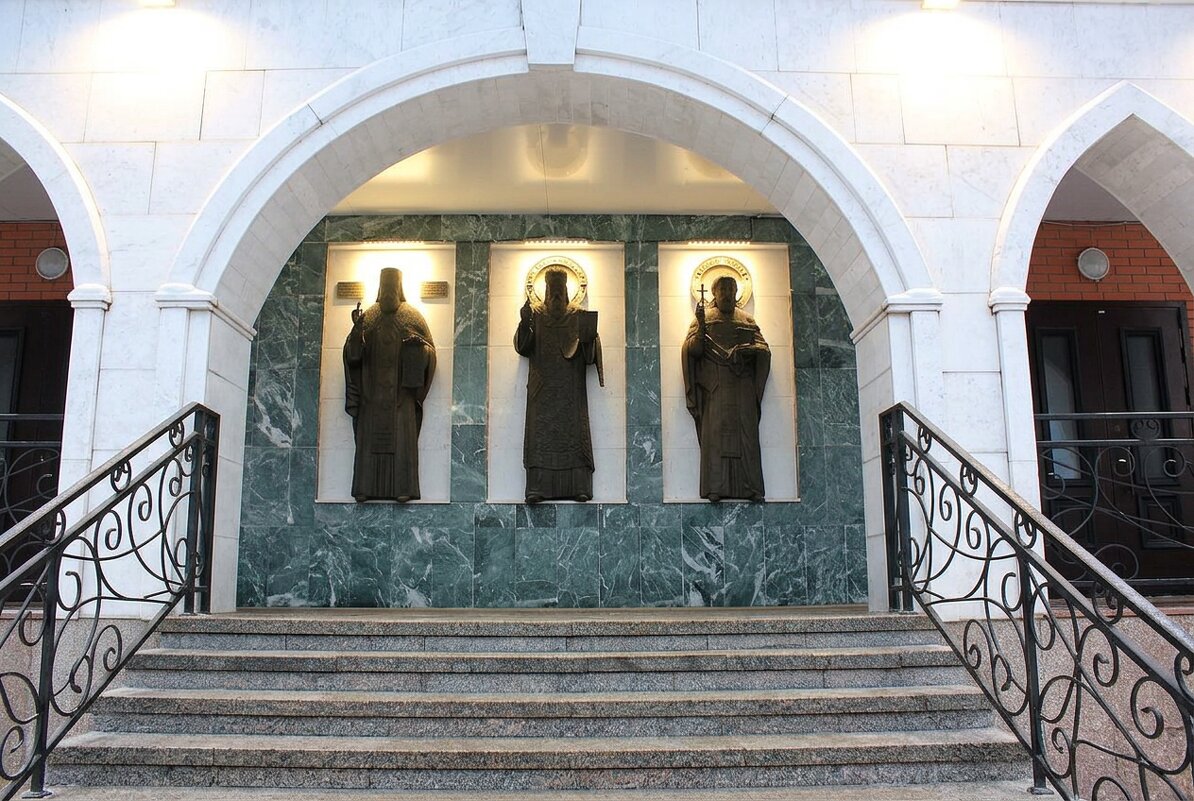 Бронзовые хранители - Alisia La DEMA