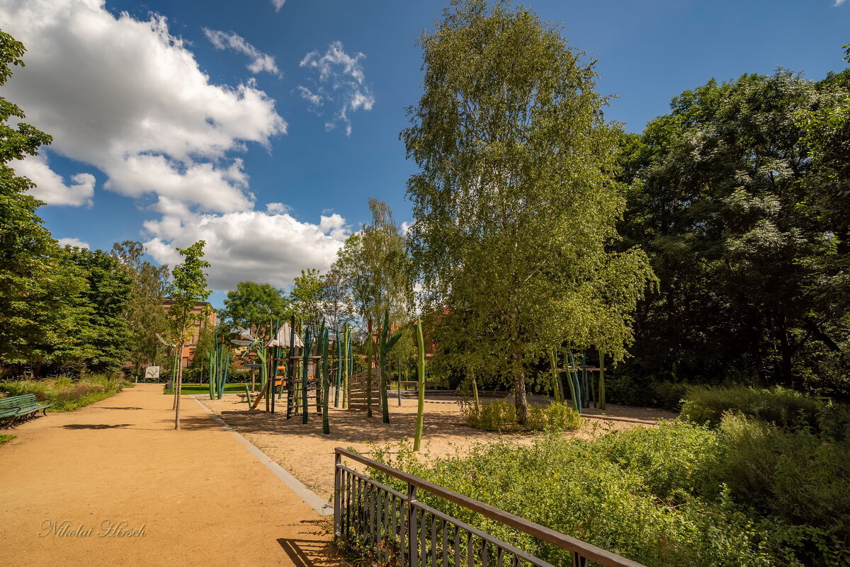 Летний парк... - Николай Гирш Летний парк... - Николай Гирш