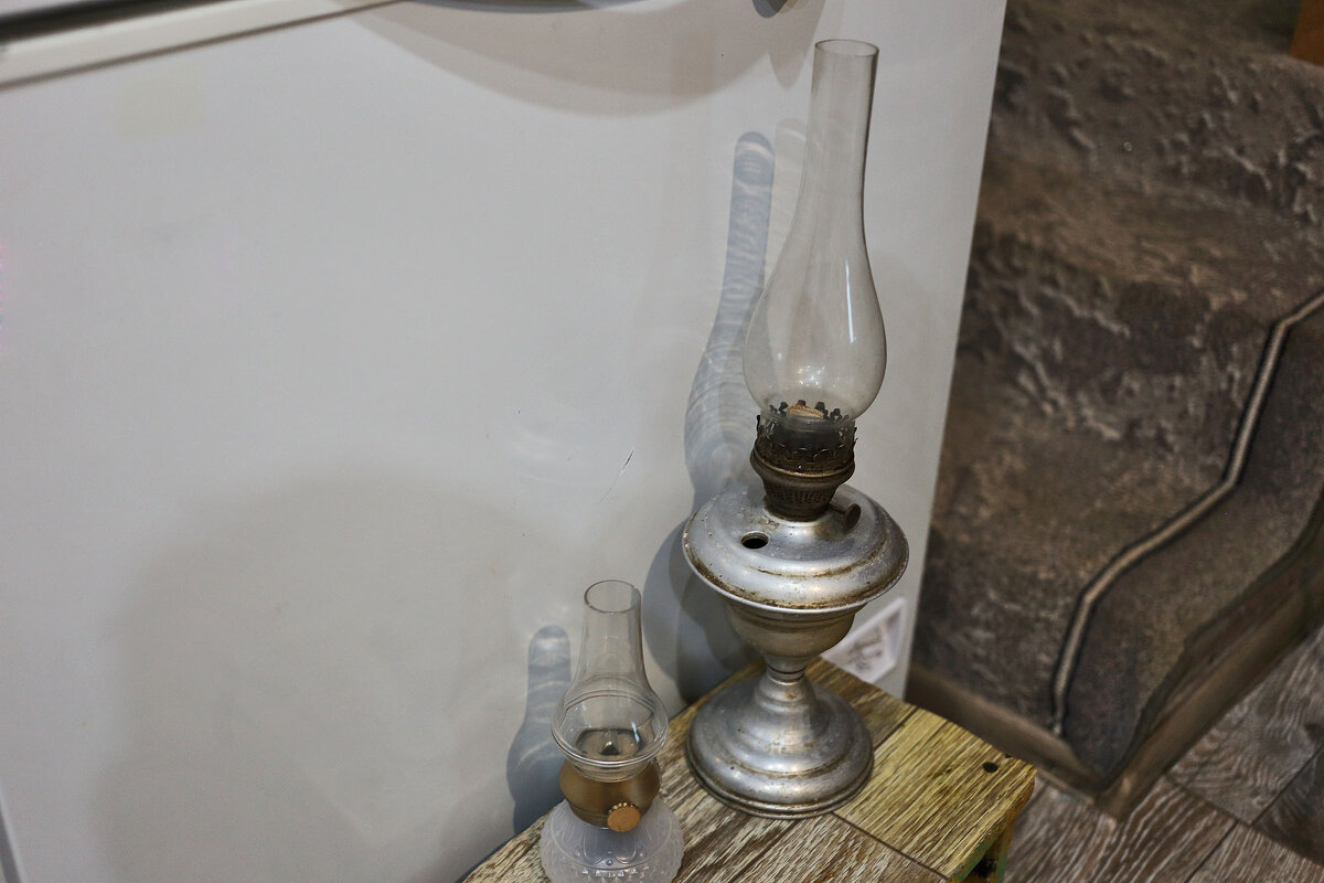 Две лампы - Юрий Гайворонскiий