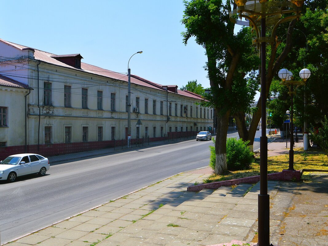 Керчь. Дом по Адмиралтейскому проезду 15. - Пётр Чернега