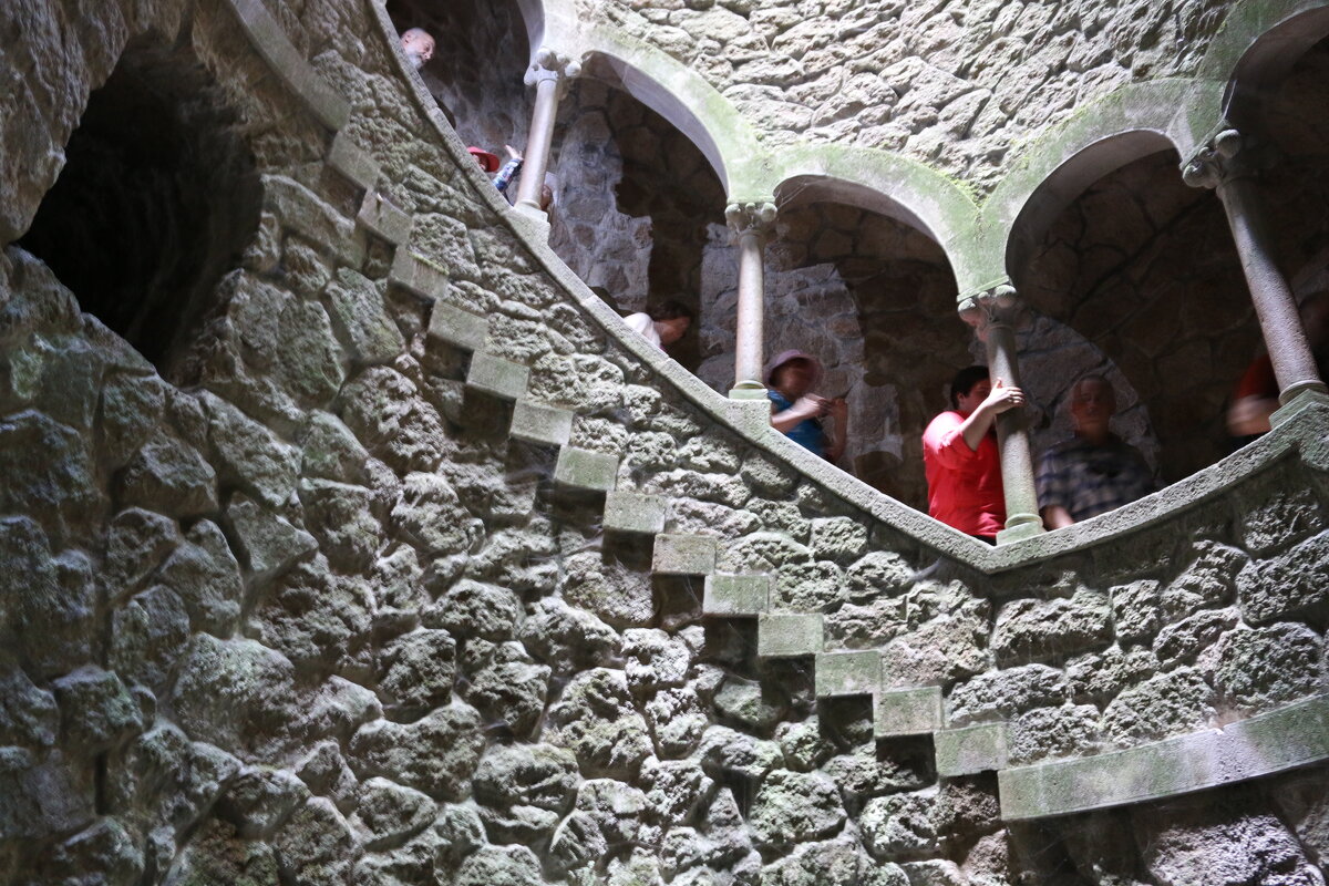 Колодец посвящения на вилле Регалейра - Ольга Колодец посвящения на вилле Регалейра - Ольга