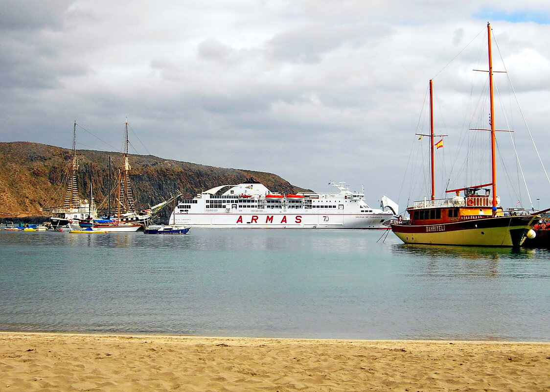 Лос Кристианос - город-порт. - Лия ☼