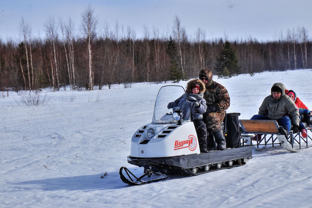 Март,..Хантыйские катания на снегоходе! - Владимир 