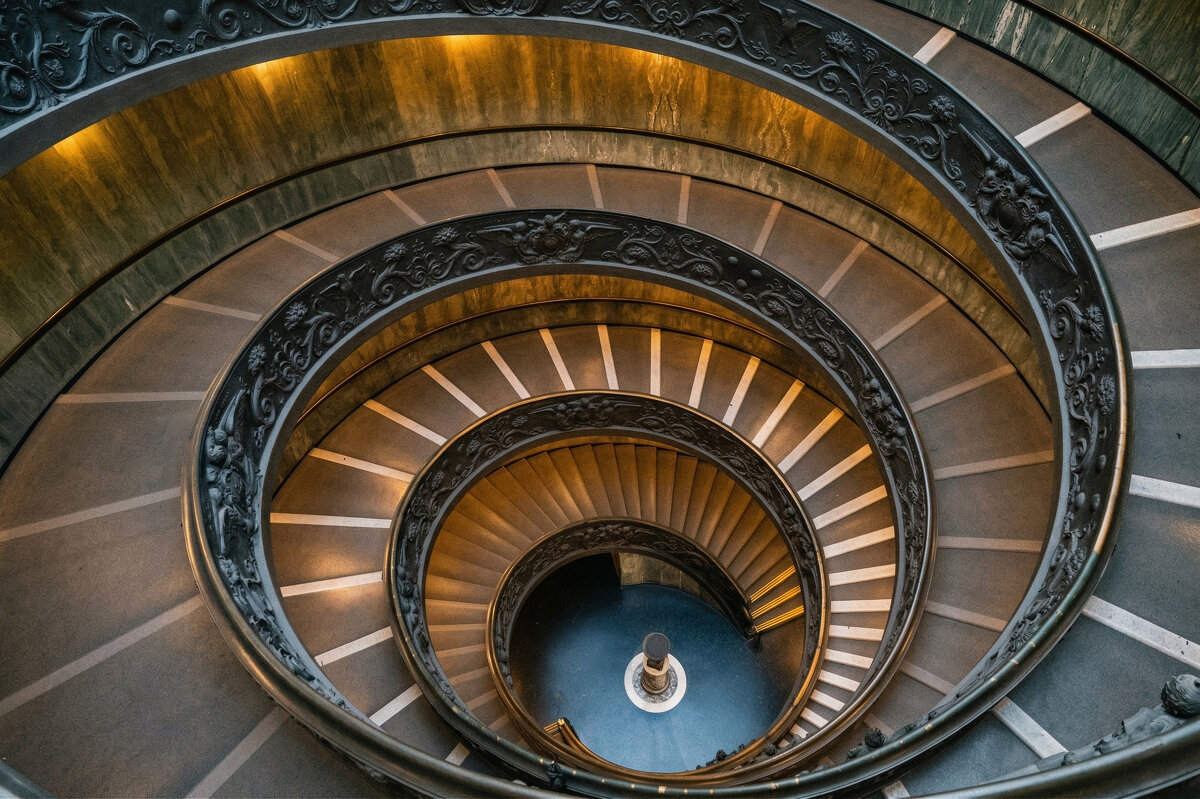 Лестница Браманте в музее Ватикана - Valentin Bondarenko