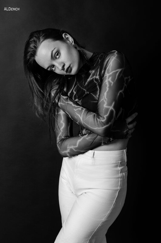 В 1920-х Коко Шанель сняла первую рекламу белья в черно-белом формате - Александр ALDemch Демченко В 1920-х Коко Шанель сняла первую рекламу белья в черно-белом формате - Александр ALDemch Демченко