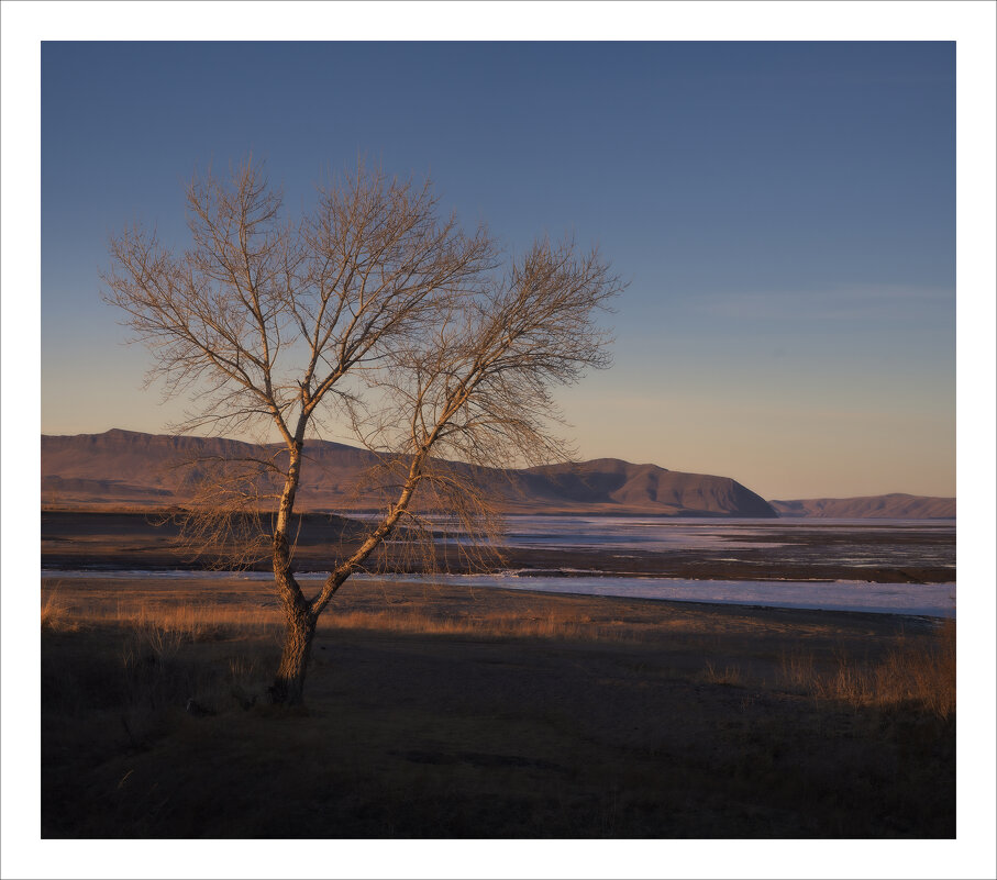 * - Александр Иванов