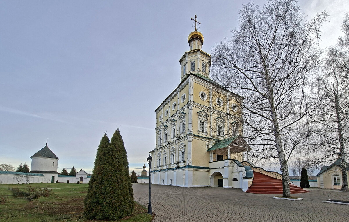 Иоанно-Богословский собор - ИРЭН@ .