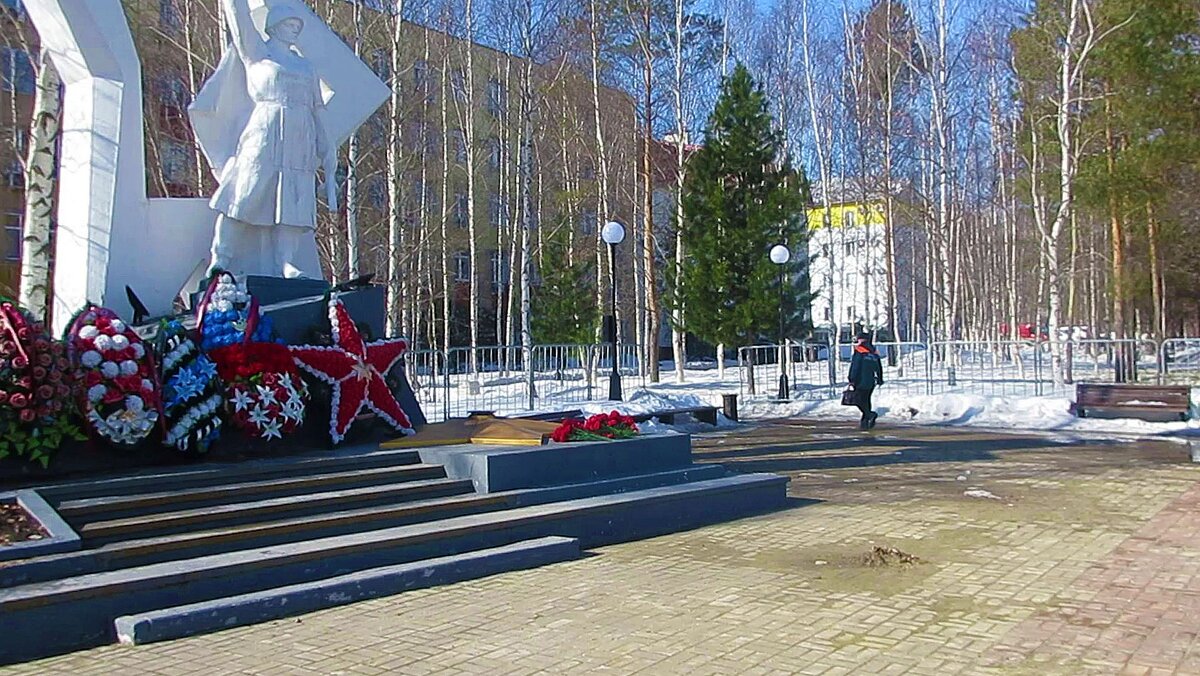 Апрель в сквере Победы! - Владимир 