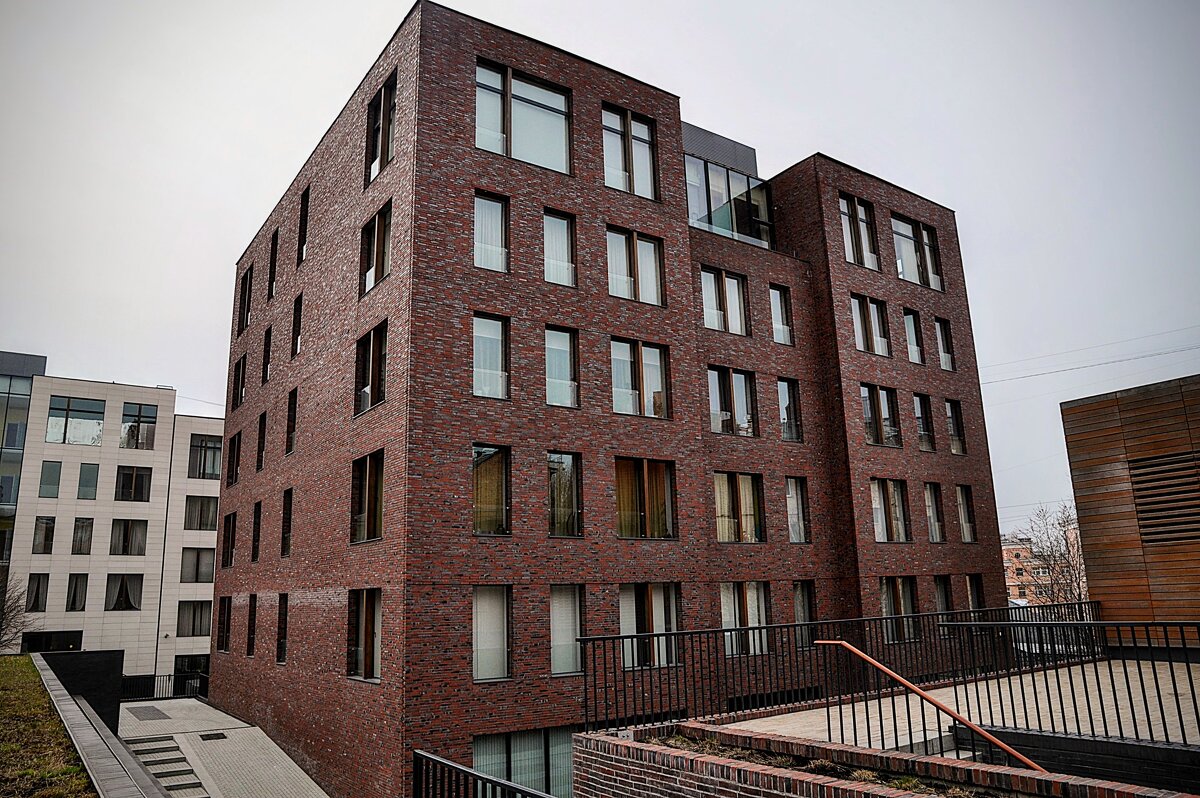 Скромный такой уголок на Таганке,,,) - Анатолий Колосов