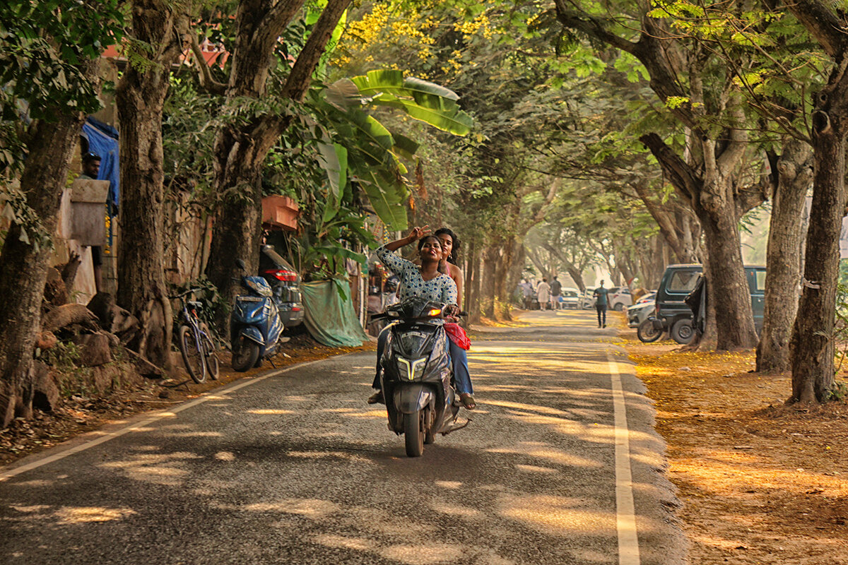 *** - Алексей Карташев