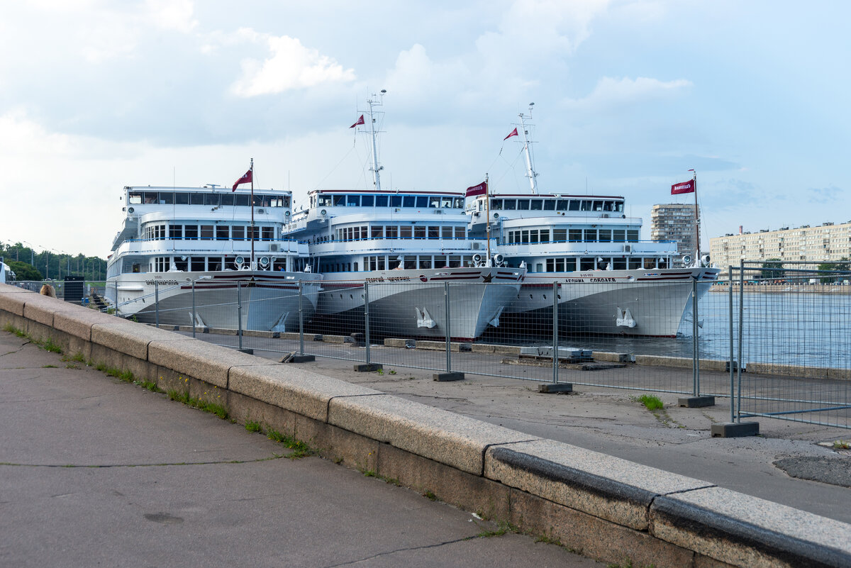 Санкт-Петербург - Павел Серов