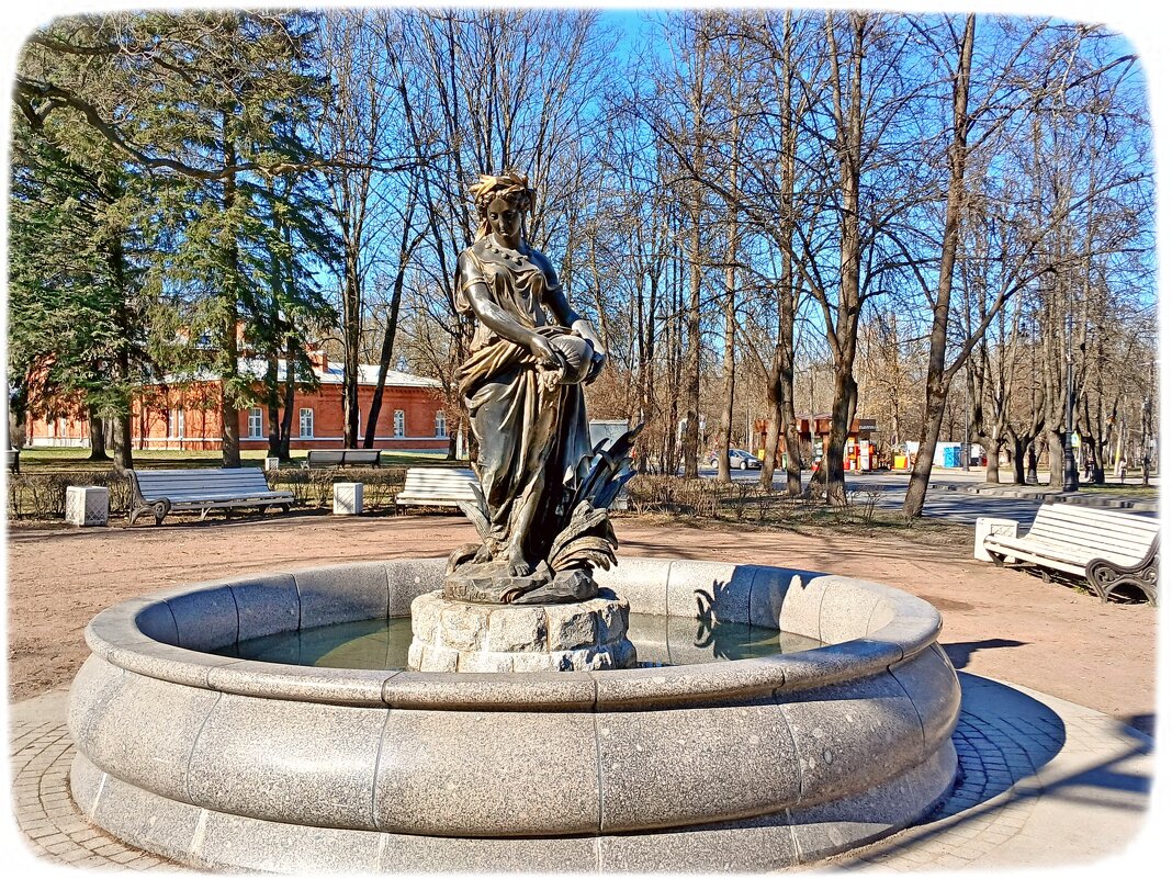 "Фонтан со скульптурой" - Лия ☼ "Фонтан со скульптурой" - Лия ☼