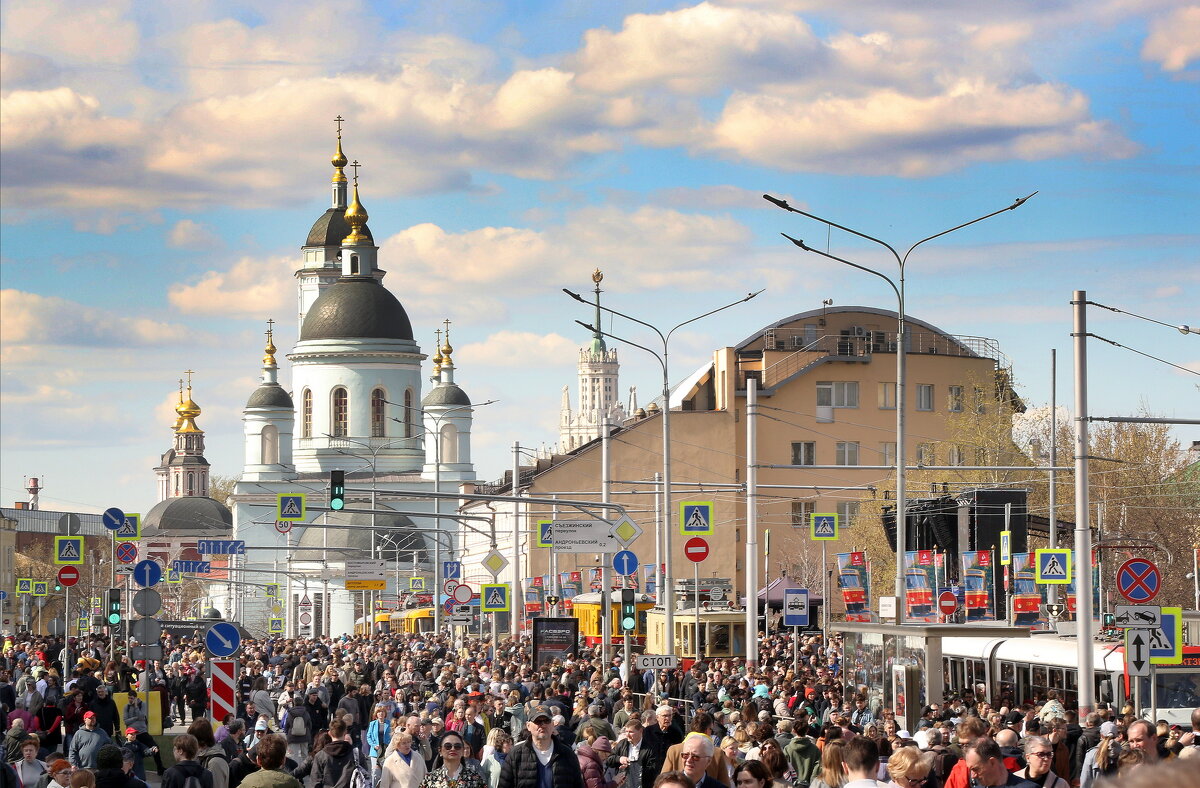 День ТРАМВАЯ 4 апреля на ул Радонежского - Михаил Бибичков День ТРАМВАЯ 4 апреля на ул Радонежского - Михаил Бибичков