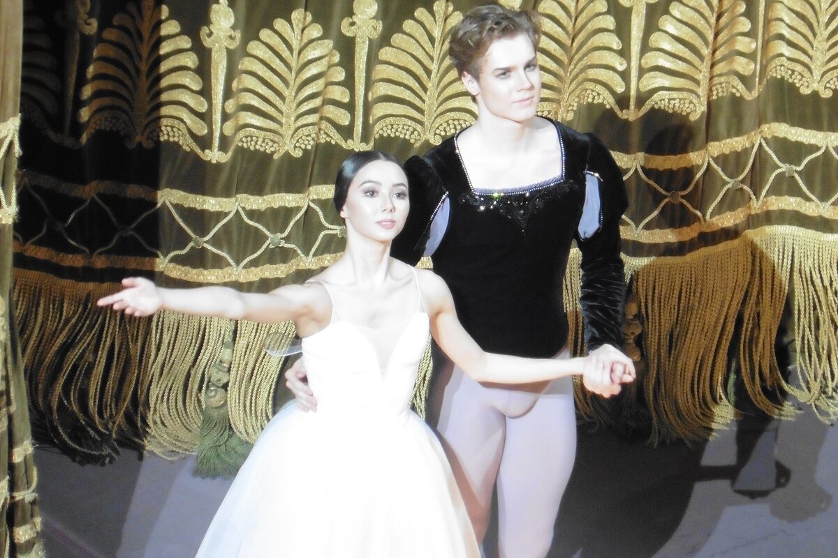 После спектакля - Лидия Бусурина После спектакля - Лидия Бусурина