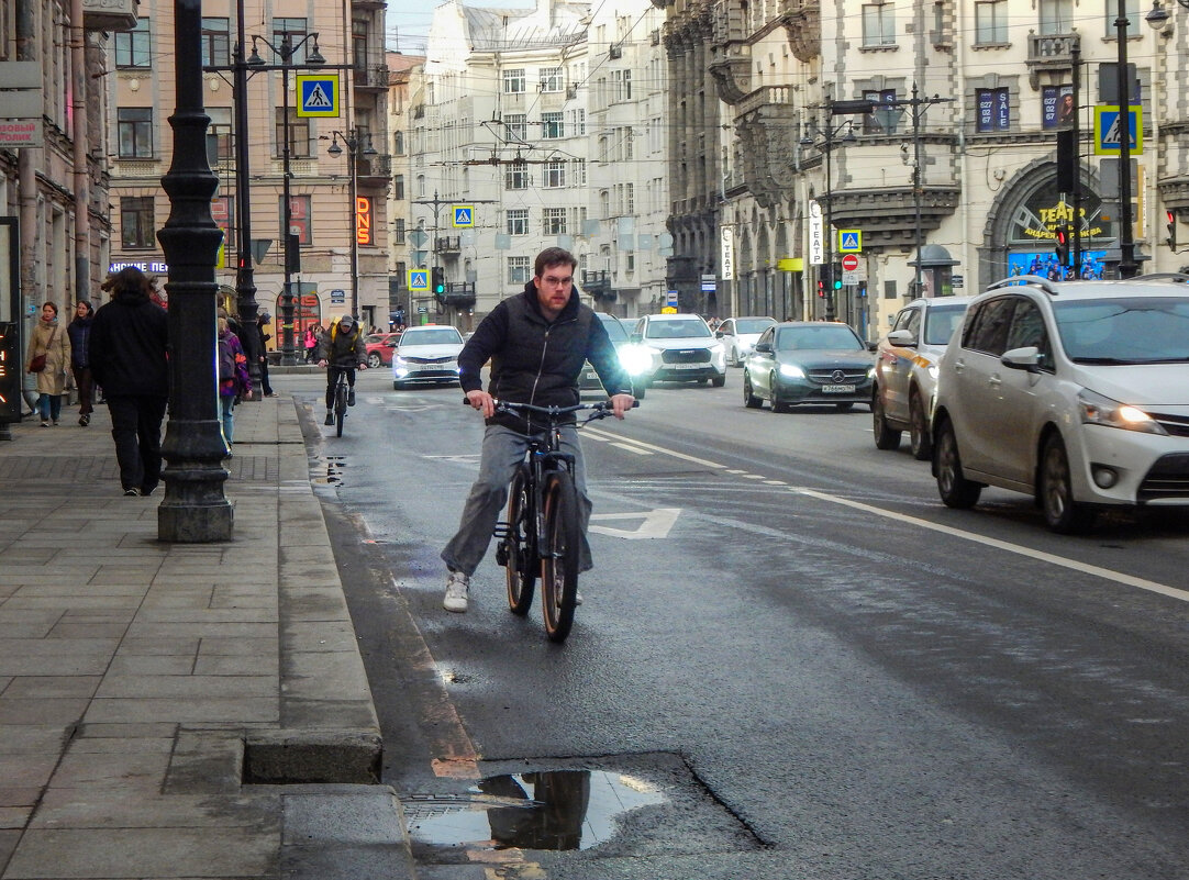 На Большом проспекте ПС - Магомед . На Большом проспекте ПС - Магомед .