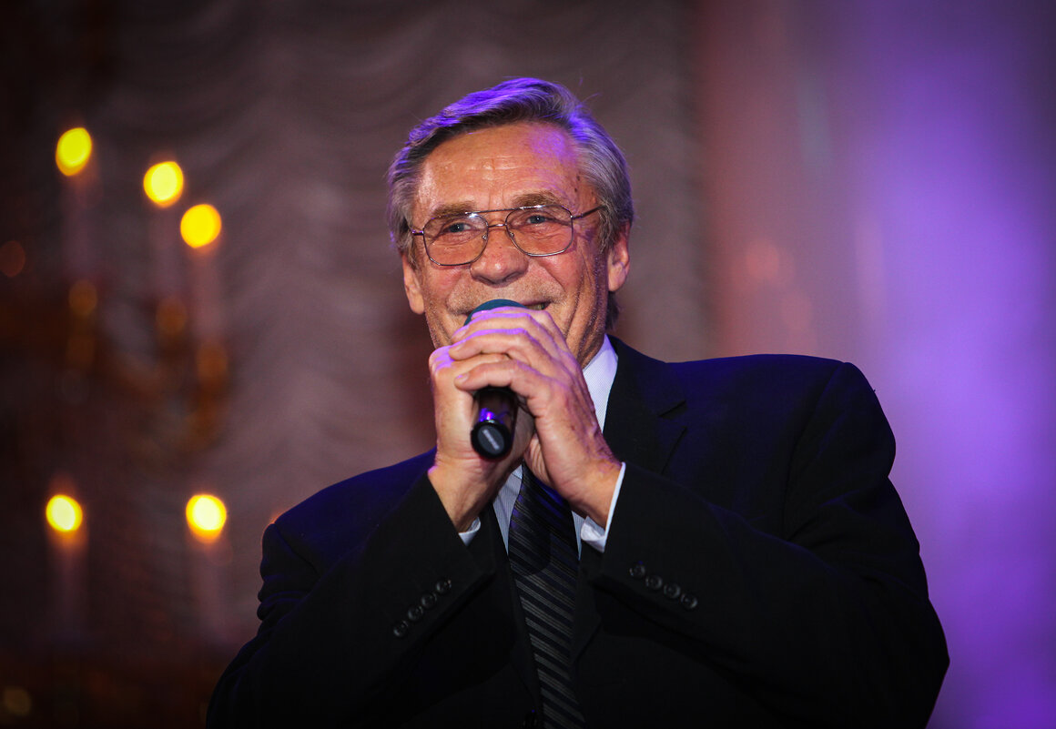 АКТЁР АЛЕКСАНДР МИХАЙЛОВ. - Александр Дмитриев АКТЁР АЛЕКСАНДР МИХАЙЛОВ. - Александр Дмитриев