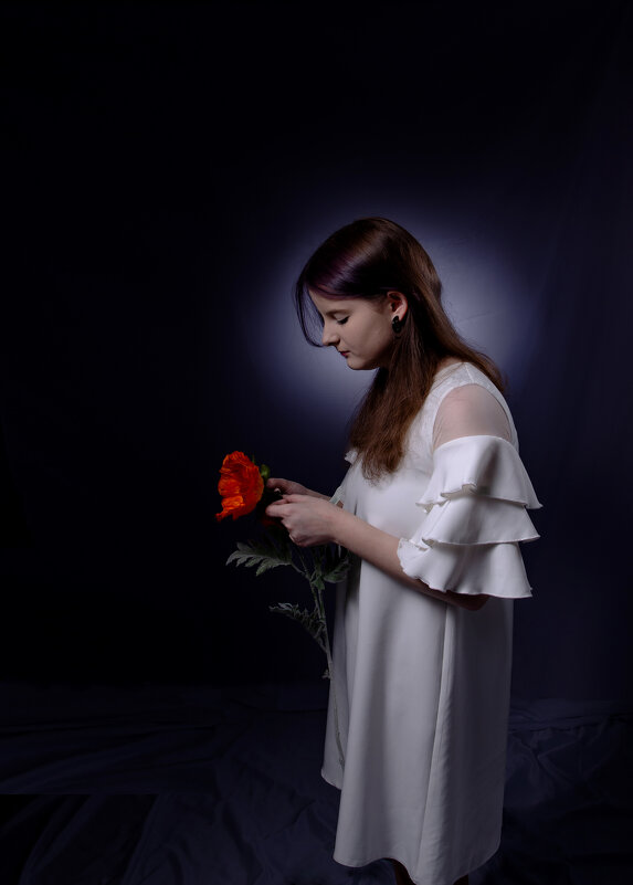 Девочка с цветком - Sergey 