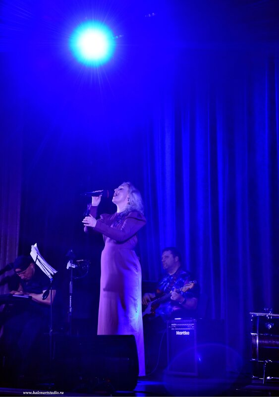 нА КОНЦЕРТЕ - Игорь Корф