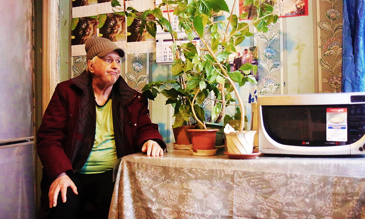 Апрель...Утром на кухне! - Владимир 