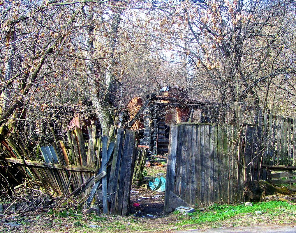 .. закономерный конец жизни опустевшего дома... - galalog galalog .. закономерный конец жизни опустевшего дома... - galalog galalog