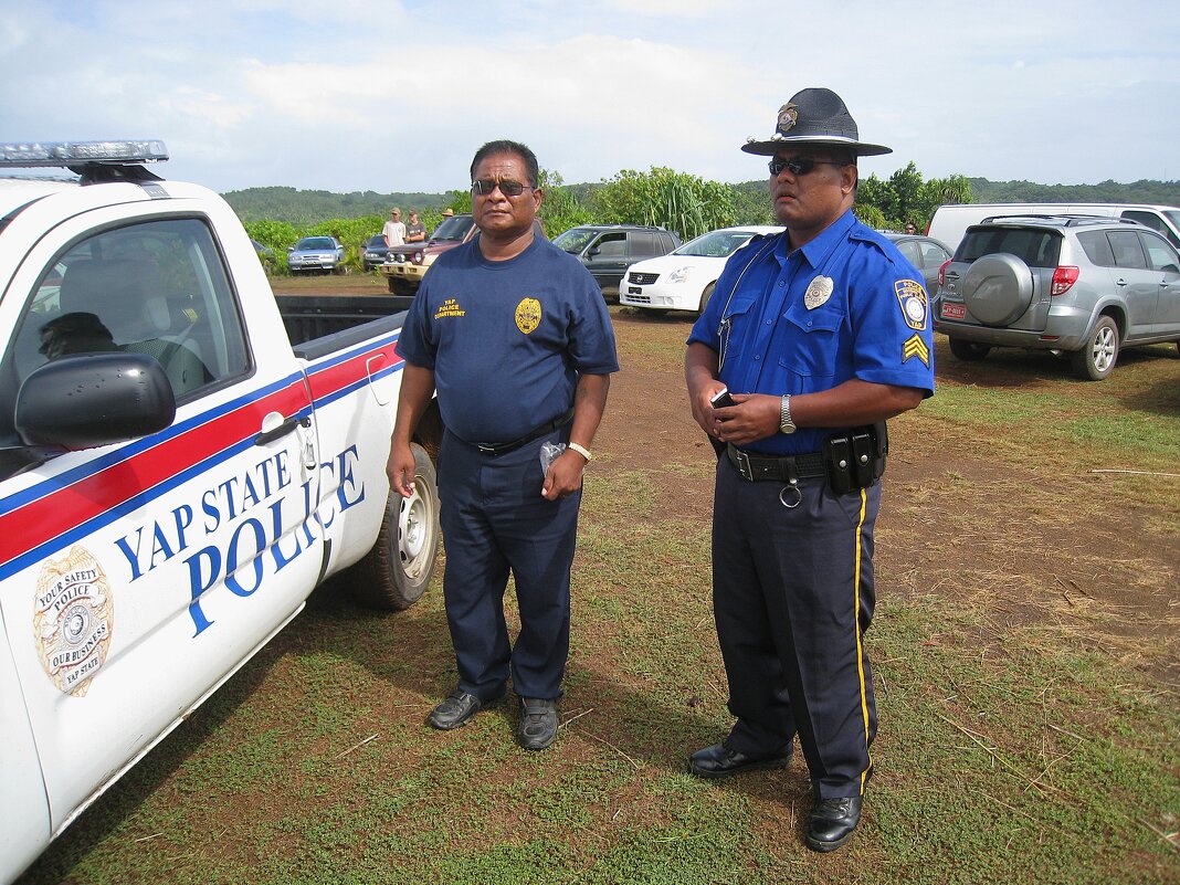 Доблестные полицейские с острова Яп. - unix (Илья Утропов)