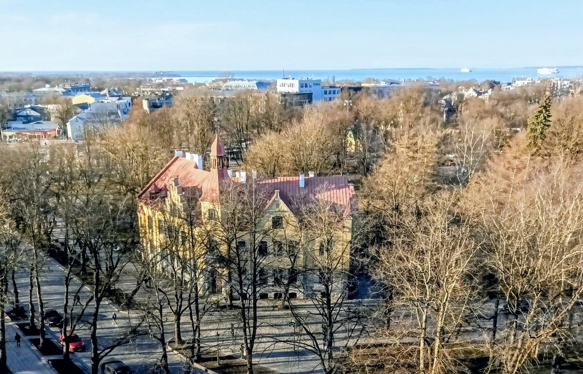 По Старому городу - Veera V