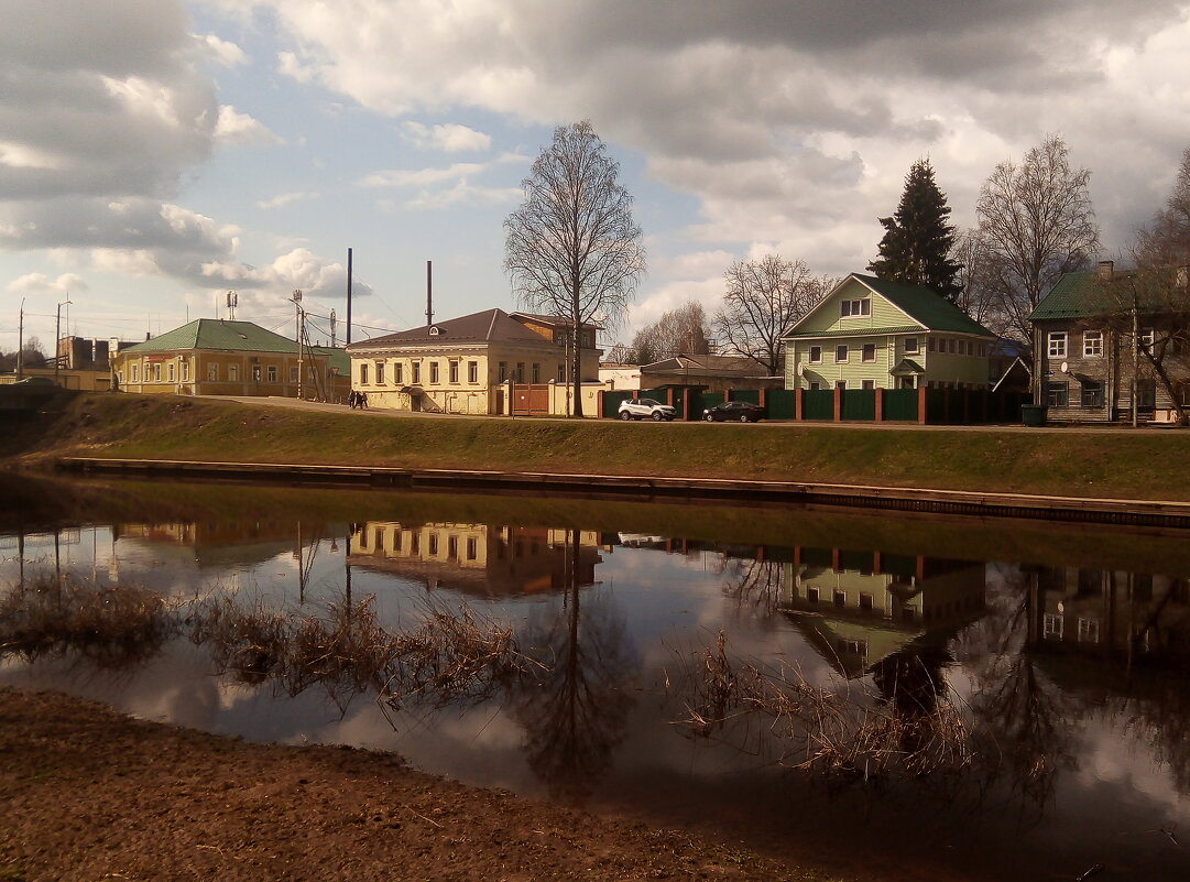 Весенний день в городе - Сергей Кочнев Весенний день в городе - Сергей Кочнев