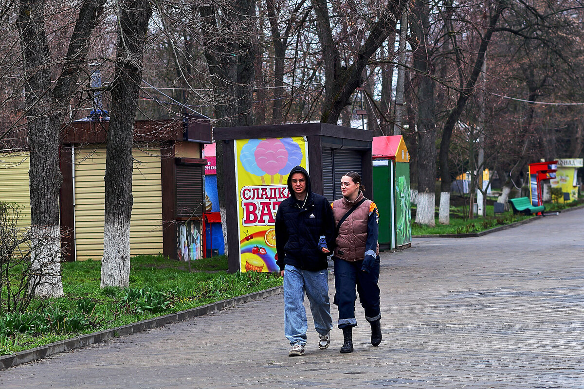 На прогулке - Юрий Гайворонскiий