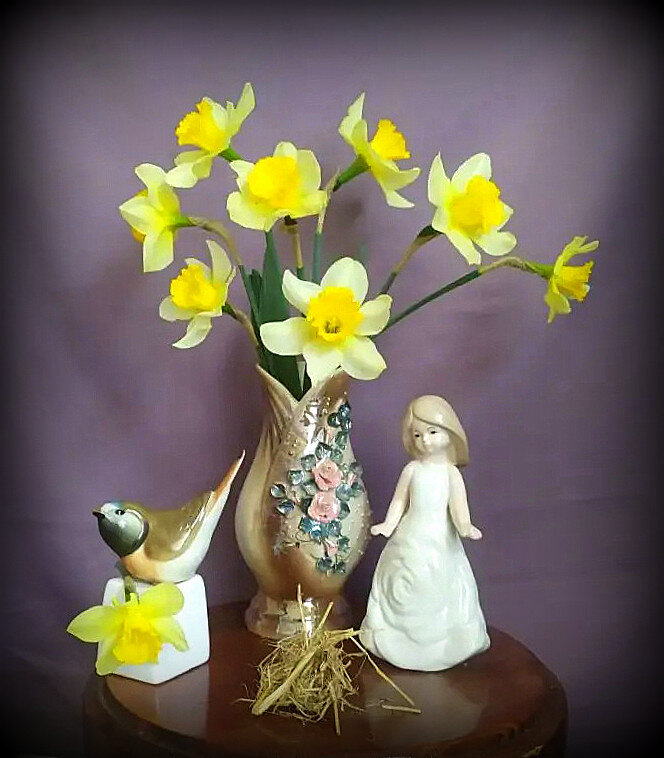 В Благовещение девка косы не плетёт, птица гнезда не вьёт».... - TAMARA КАДАНОВА