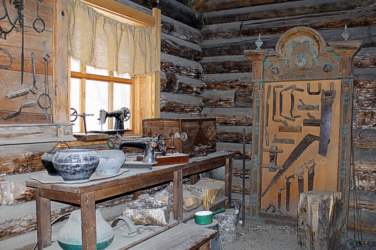 Кузница в Андреевской слободе - Татьяна Лютаева Кузница в Андреевской слободе - Татьяна Лютаева