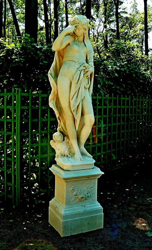 ЛЕТНИЙ САД. - Виктор Осипчук