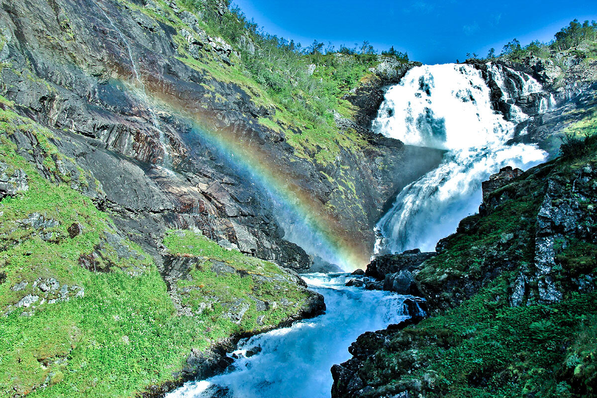 Кьёсфоссен — водопад в Норвегии. - Сергей Сомихин