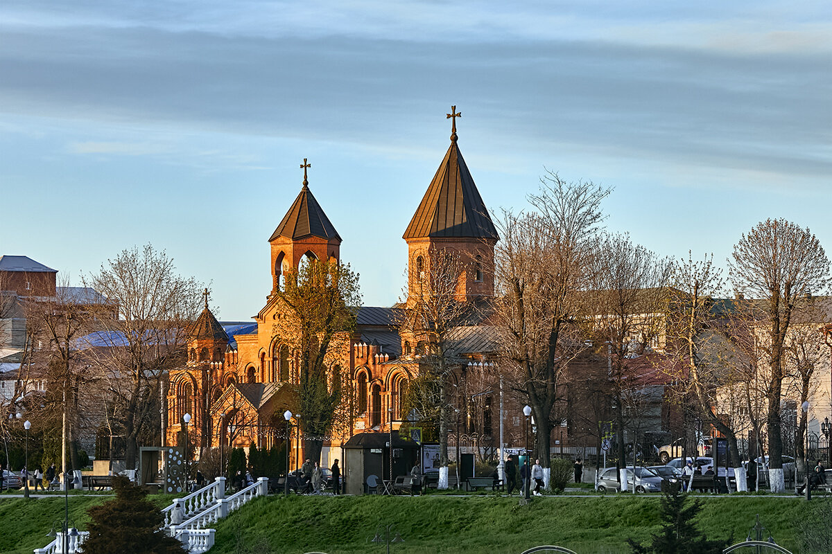 Армянская церковь, набережная р.Терек г.Владикавказ - Олег Стасенко