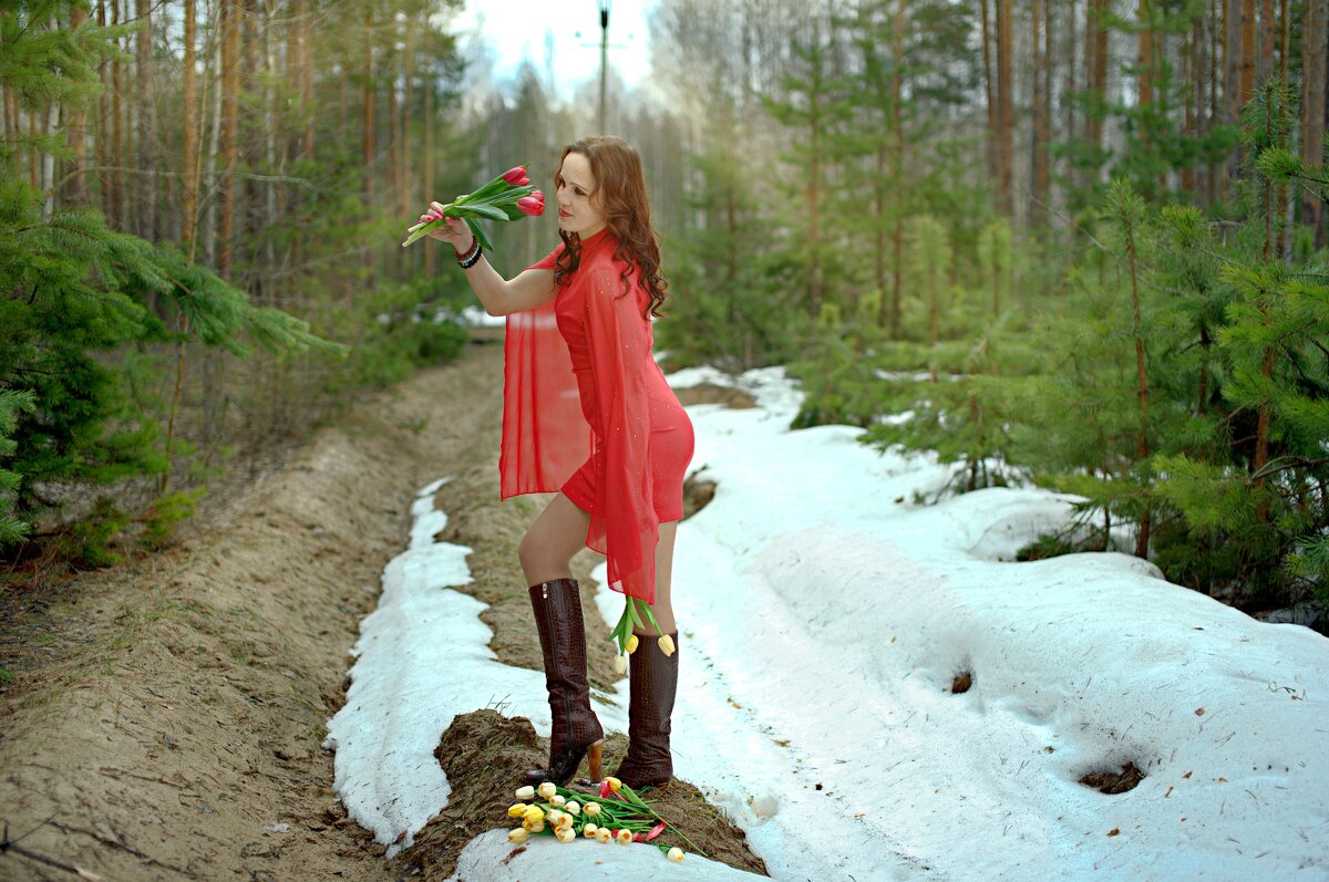 С нею солнце краше И весна милей… - Олег 