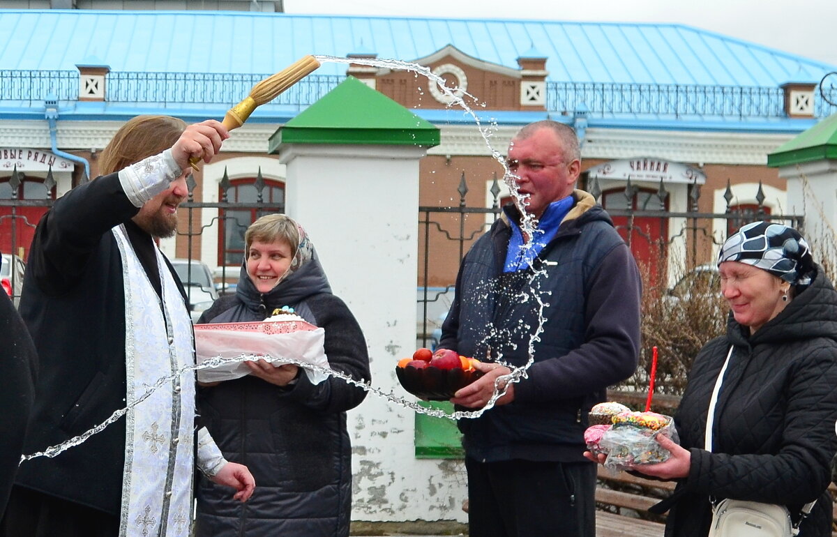 Освящение. - Михаил К