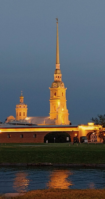 "Золотая" Петропавловка. - Лилия * "Золотая" Петропавловка. - Лилия *