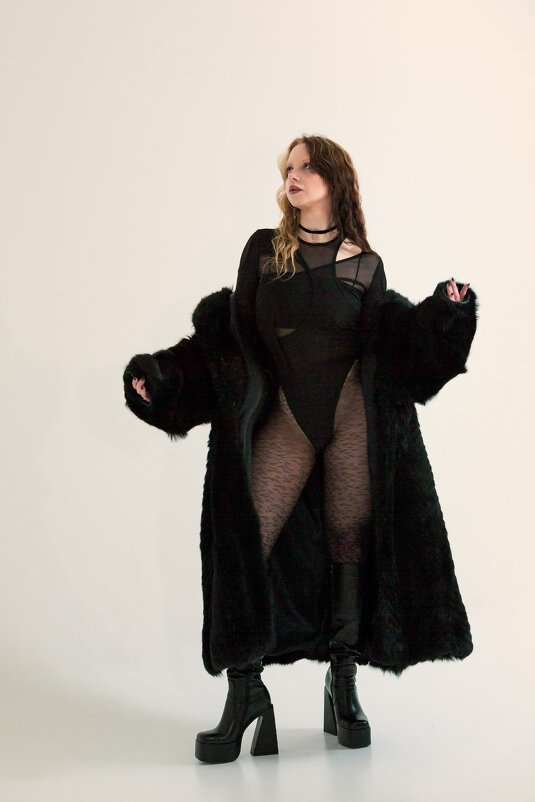 "Святая Катерина, пошли мне дворянина. . ." - Леонид "Святая Катерина, пошли мне дворянина. . ." - Леонид