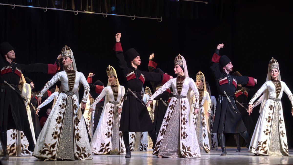 Танец кабардинцев - Мариша Тим