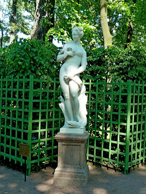 ЛЕТНИЙ САД. - Виктор Осипчук