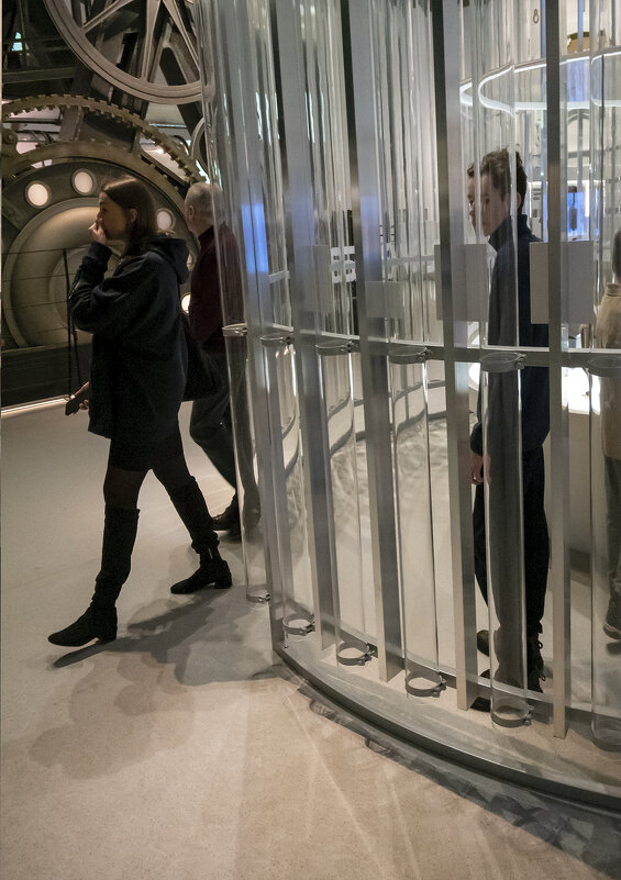 *** - Александр Русинов