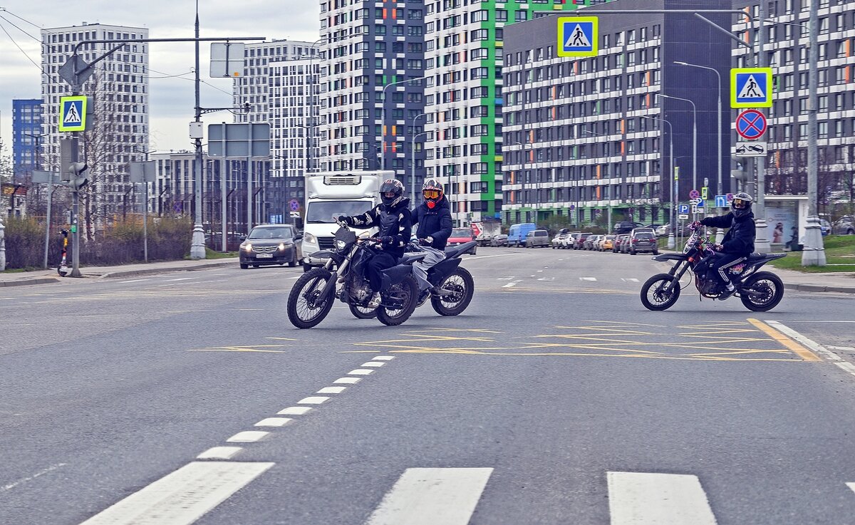 Хрустики появились - Валерий Иванович Хрустики появились - Валерий Иванович
